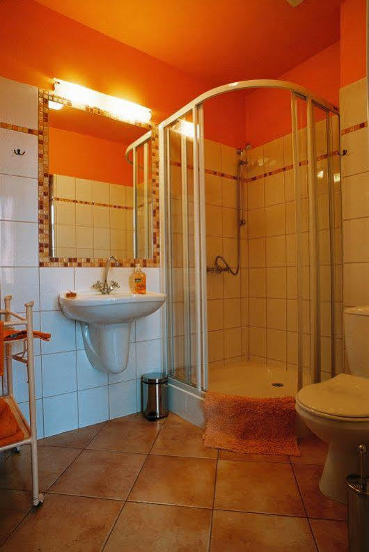 Piano Guest House Красков Екстериор снимка